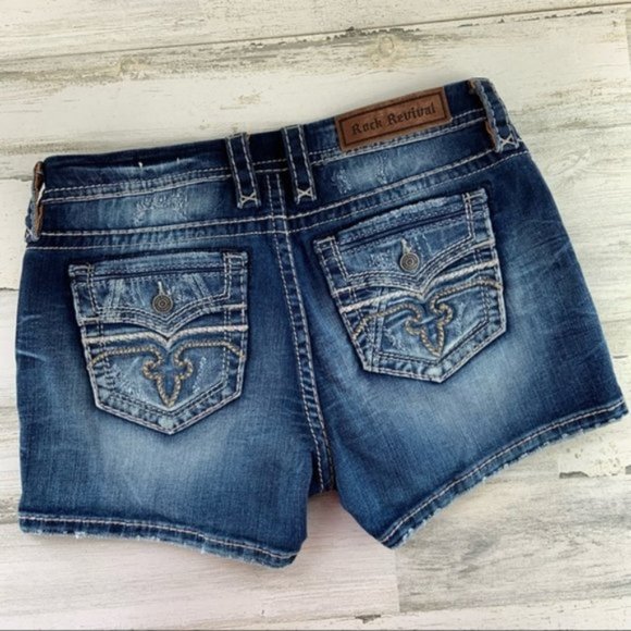 🤘NeW🎸 ROCK REVIVAL MAGNOR EASY SHORTS Size 28 - Picture 11 of 16